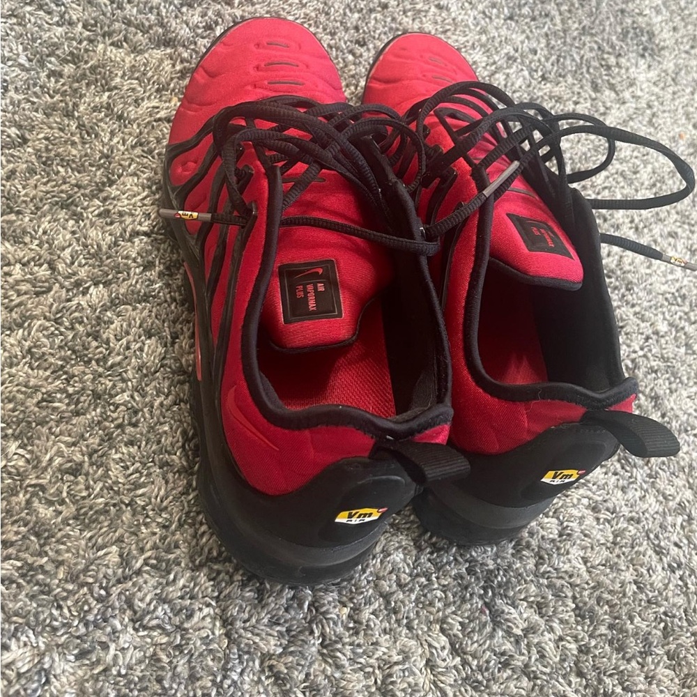 65$ size 11